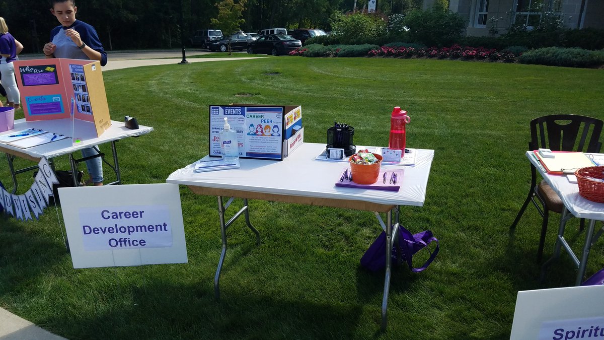 stevesavitsky's tweet photo. Come check out the @CurryCCD table @CurryEdu Invovlement Fair! https://t.co/FdSacY5F7F