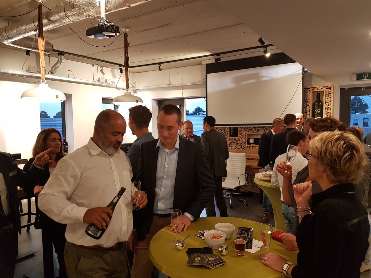 TurionEvents's tweet image. Lekker borrelen en netwerken bij de nominatie van #oph2018