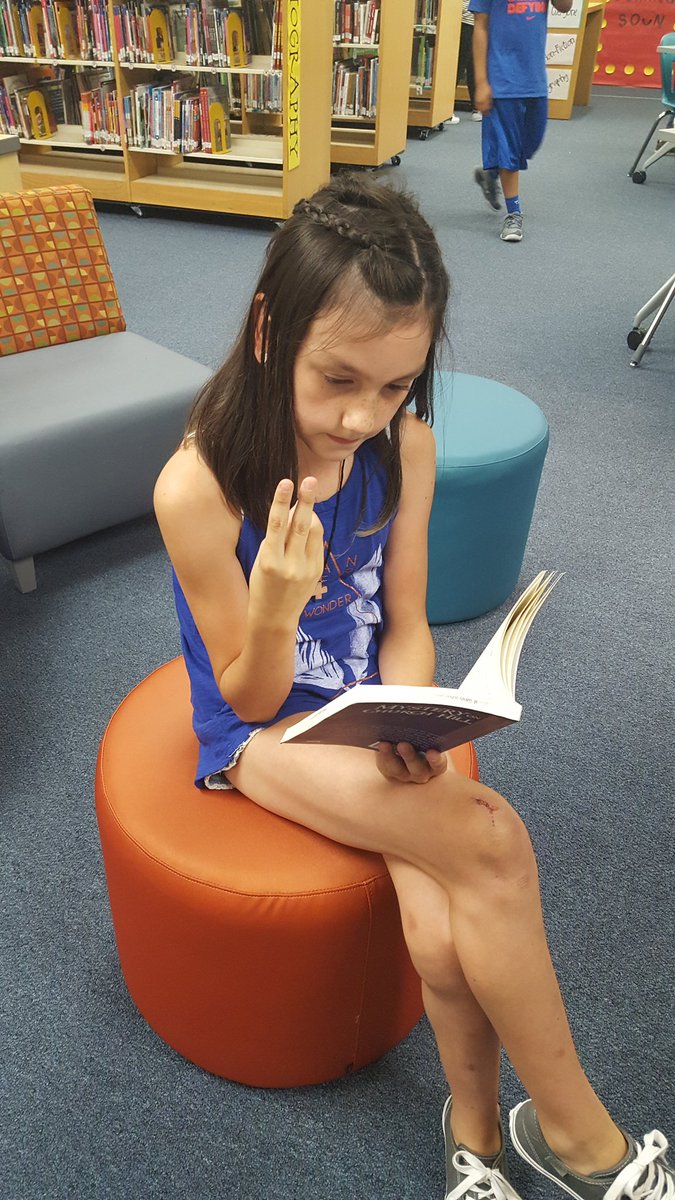 If you find 2 or 3 words new words on a page it's a good book for you. More might mean it's too hard. #jgeslearns.