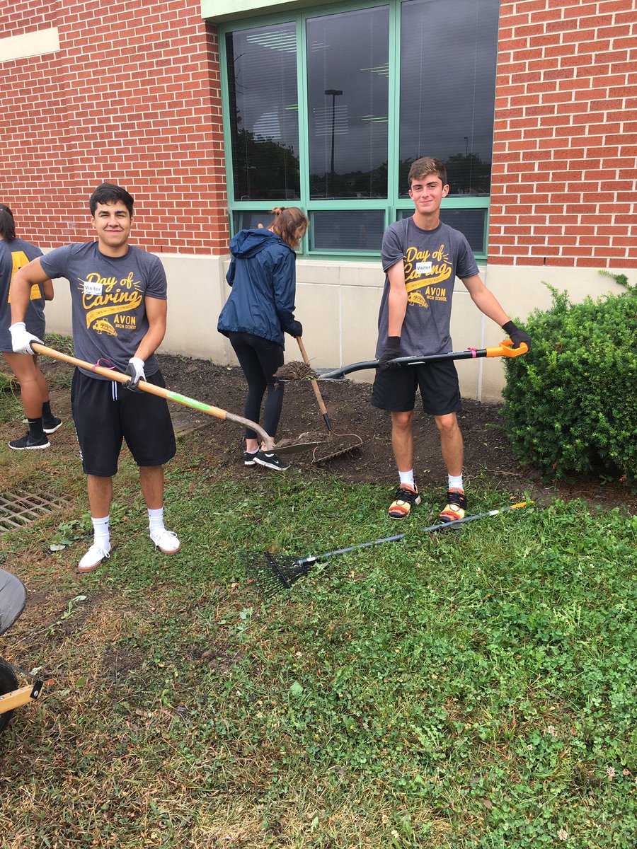AvonHSDance's tweet photo. Putting in some muscle to make @ais_westlook beautiful! #avonjrday #shovels #muscles https://t.co/Wm1sszkfDk