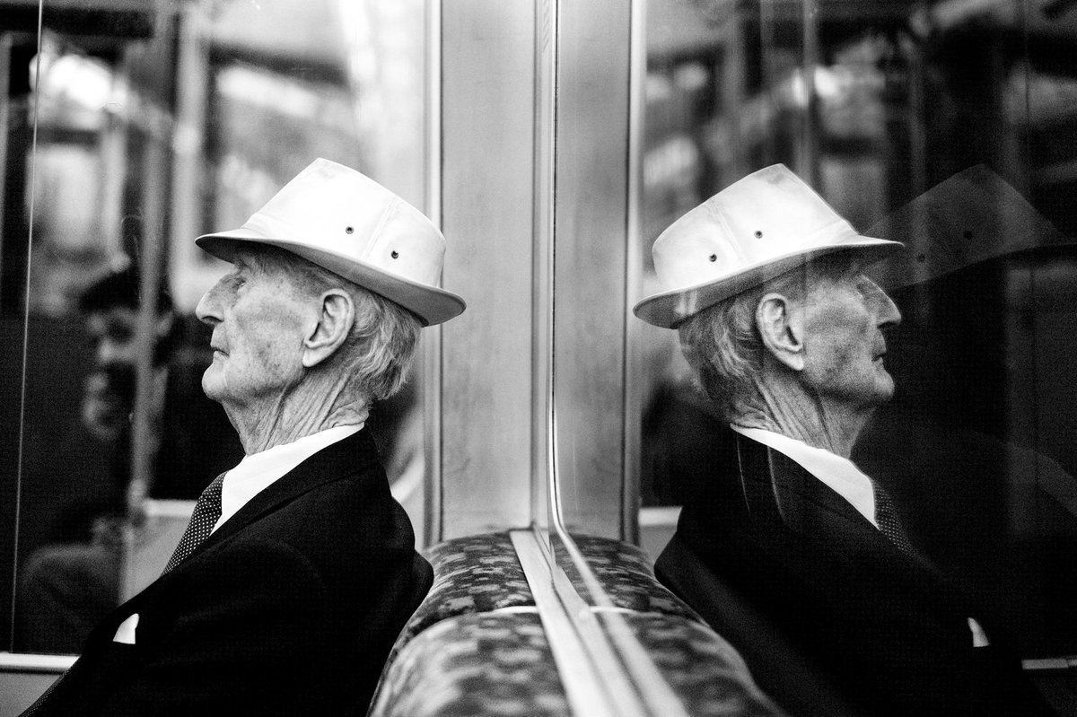 We caught up with Alan Schaller who revealed his passion for people and all things black and white. More: bit.ly/Alan_Schaller_…