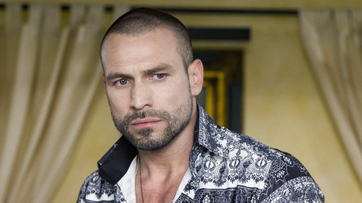 SrDeLosCielosTV's tweet photo. Aurelio sufre por la muerte de Pilar. #ESDLC https://t.co/FJOg3rHu2Q @RafaAmayaNunez @FernandaCGA @laseoaneoficial @carmenaub https://t.co/KRuhtnLXfN