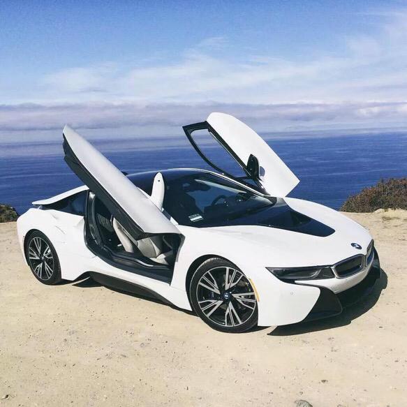 1ExpensiveCARS's tweet photo. This i8 is soooo clean 😁🙌 https://t.co/nXxcVNwolM