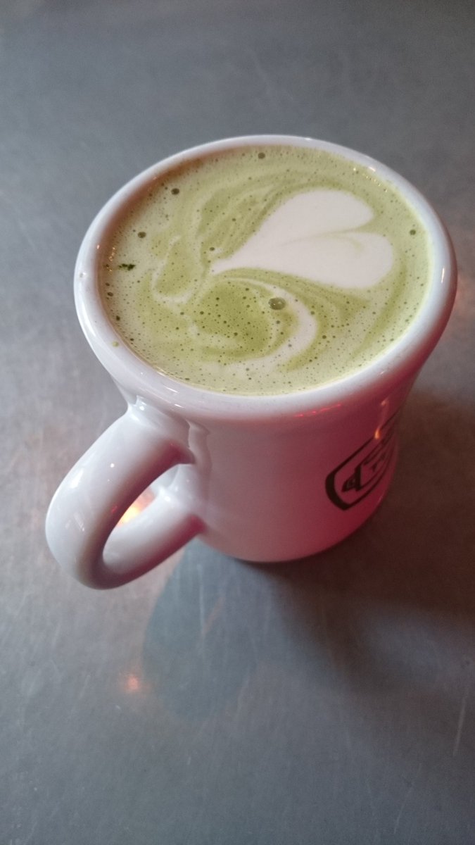 TeoL33's tweet image. I heard you liked soy milk #twozerothree #latte #HUGENERD