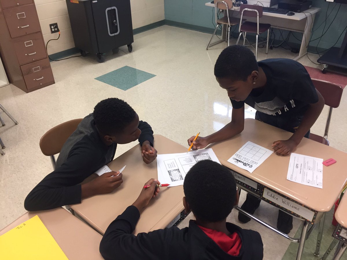 6th graders working on context clue tic tac toe. Love seeing them excited about their learning #FellowsAchieve <a href="/YtownSchools/">Youngstown Schools</a>