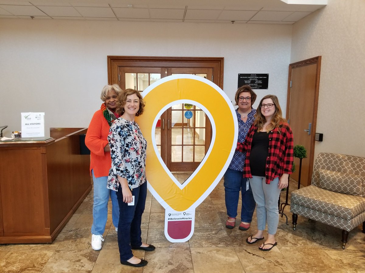 VizoFinancial's tweet photo. @CMNHershey Thanks for stopping by our Middletown location for the #MiracleJeansDay photo op! @CMNHospitals https://t.co/kpWyvoBxBP