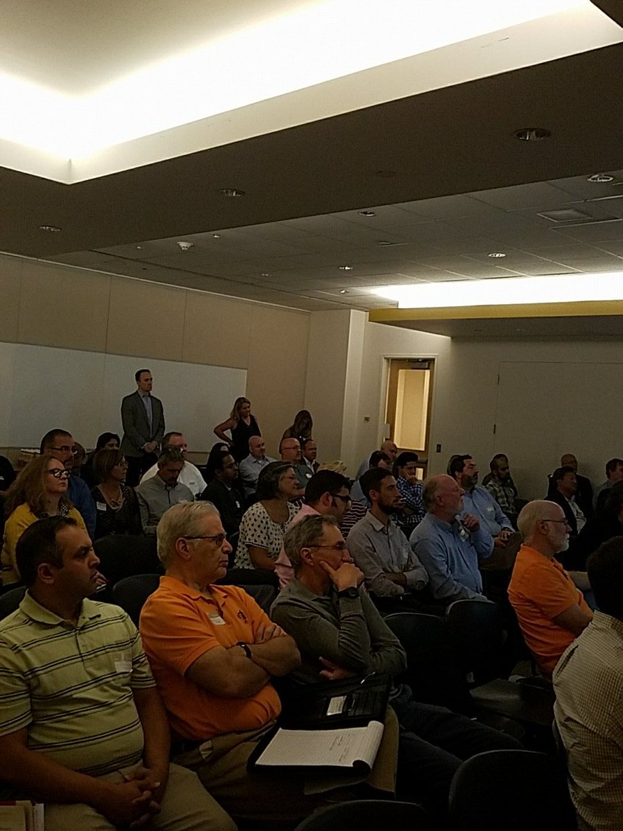 RoboPam74's tweet image. @MercyPonnupandy #algoritgmicbias #databias leads to #dataethic issues
@DamaPhil @damaphila