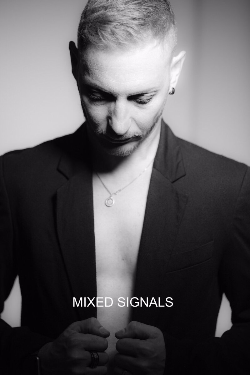 markkeisar's tweet photo. Can’t wait to present my new clip #MixedSignals
Photography: Tisha Mayls #Soon https://t.co/GaYpKwxSna