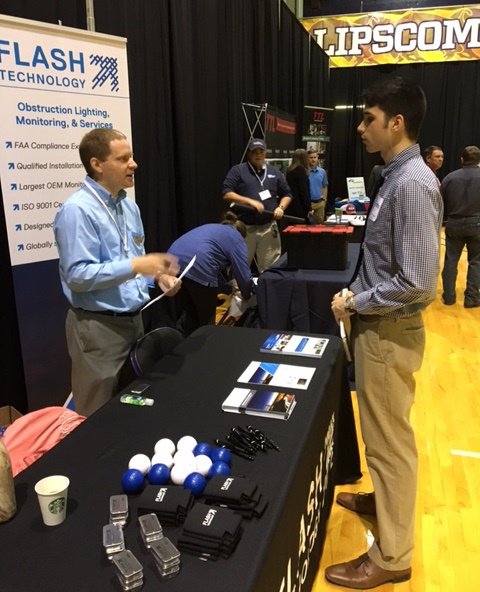 flashtechnology's tweet photo. Engineer Scott Fulton discusses #obstructionlighting & #engineeringcareers with #engineeringstudents at @lipscomb this morning. #flashabout https://t.co/968qP1PmcD