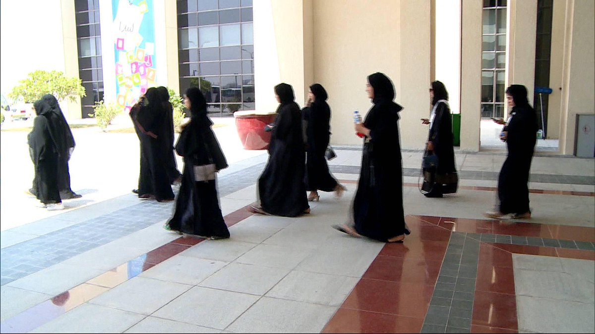 AJENews's tweet photo. Qatar-Gulf crisis disrupts education of more than 200 Qatari students https://t.co/zHLWpmlrOp https://t.co/6hTusLpSDD