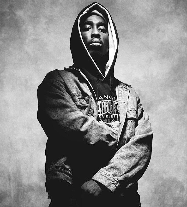 SnBFilms's tweet photo. 21 yrs ago today 🙏 #RaiderInPeace #TupacShakur #2PAC #RIP https://t.co/zVateuSqS9