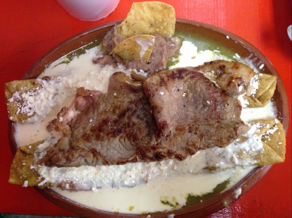 plan_fuga's tweet photo. Tienes que probar estas garnachas ahogadas en salsa, con costilla o pollo de guarnición... https://t.co/jqxUNjisMX https://t.co/knYlObFzos