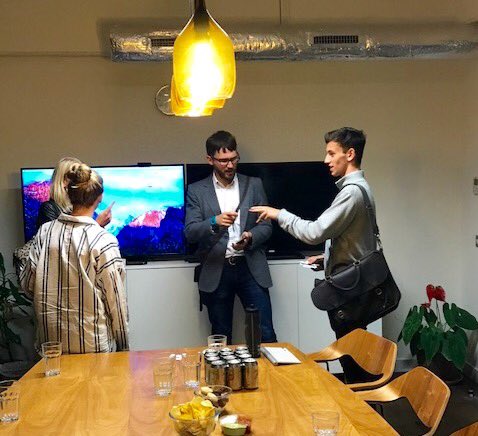 VenturePadbrand's tweet photo. Still involved in @youngenterprise a year on, pitching the company programme @Skimlinks to new potential business advisors and sponsors. https://t.co/c31nDu4Sv5