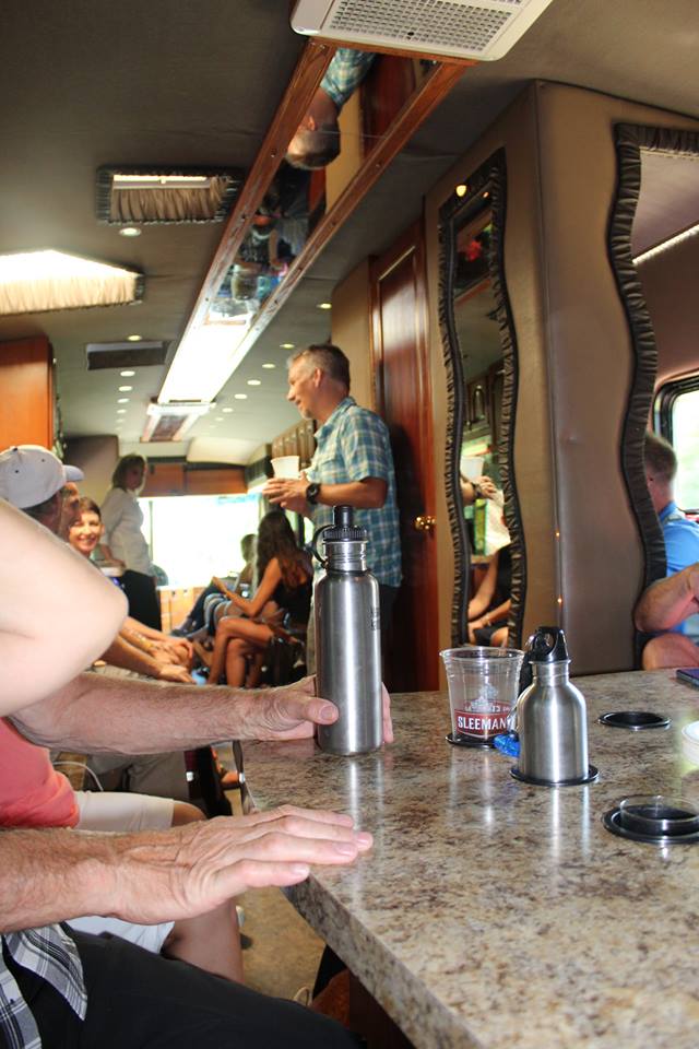 lauralanoueuiux's tweet photo. In Passionate Pursuit of the Perfect Part in Limos by Mr. J's Executive Bus - https://t.co/NB9N6MhaZn for info #PerfectParty #LimosByMrJs https://t.co/kH77vZbiHq