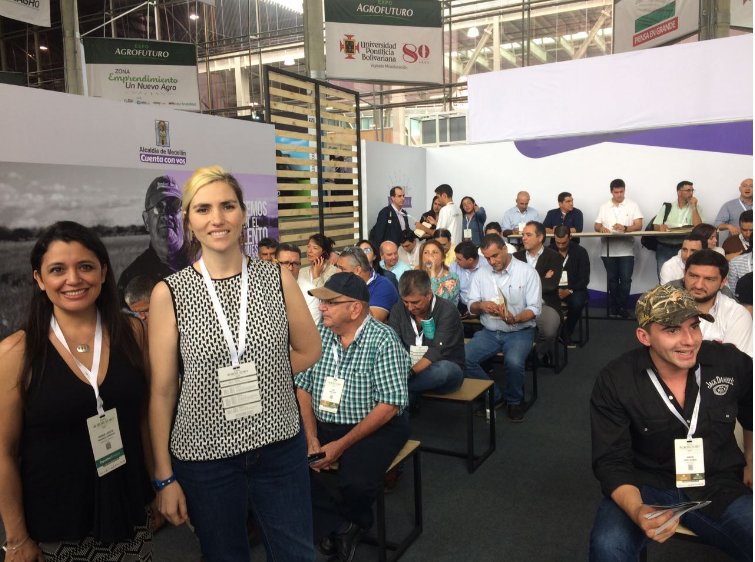 FIA_Chile's tweet photo. Nuestros representantes ya completamente instalados en @Agrofuturo, una de las ferias más importantes de Sudaméria #AtréveteAInnovar https://t.co/XGn2NQCXVf