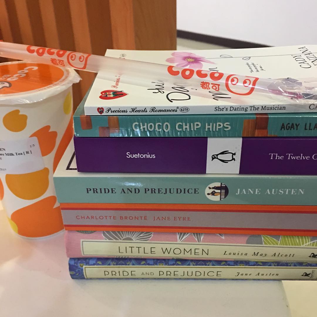 MIBFhauls's tweet photo. IG: author.mariantee #mibf2017 #MIBFhauls https://t.co/jQBwwdlYnK