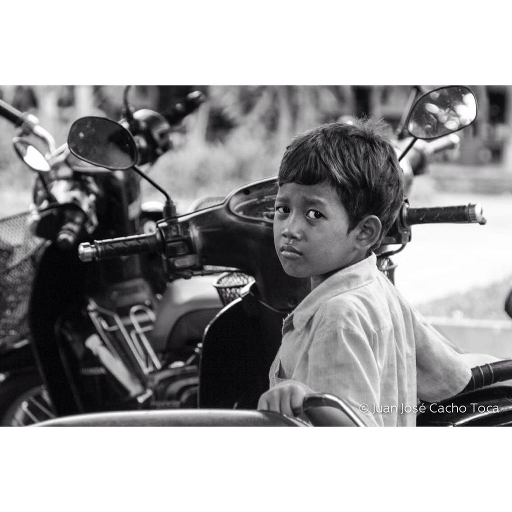 nos_vamos's tweet photo. #PhnomPenh #Cambodia #Camboya ••••••••••••••••••••••••••••••••••• #portrait #portraits #people  #photography #port… https://t.co/Kq14clUDuX https://t.co/rwHxJExgUU