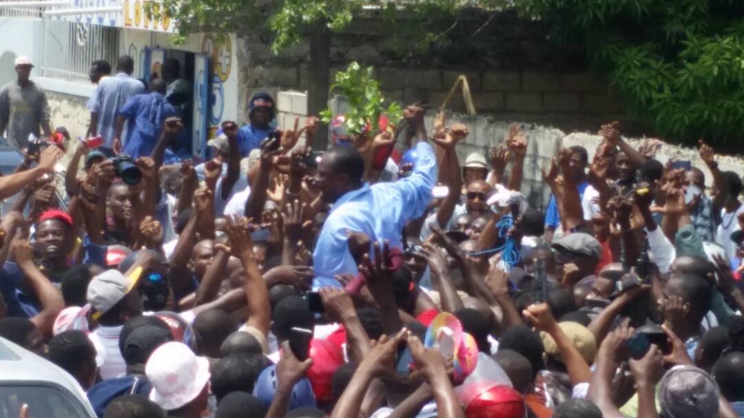 Incroyable! Tout simplement incroyable! <a href="/pnh_officiel/">PNH</a>