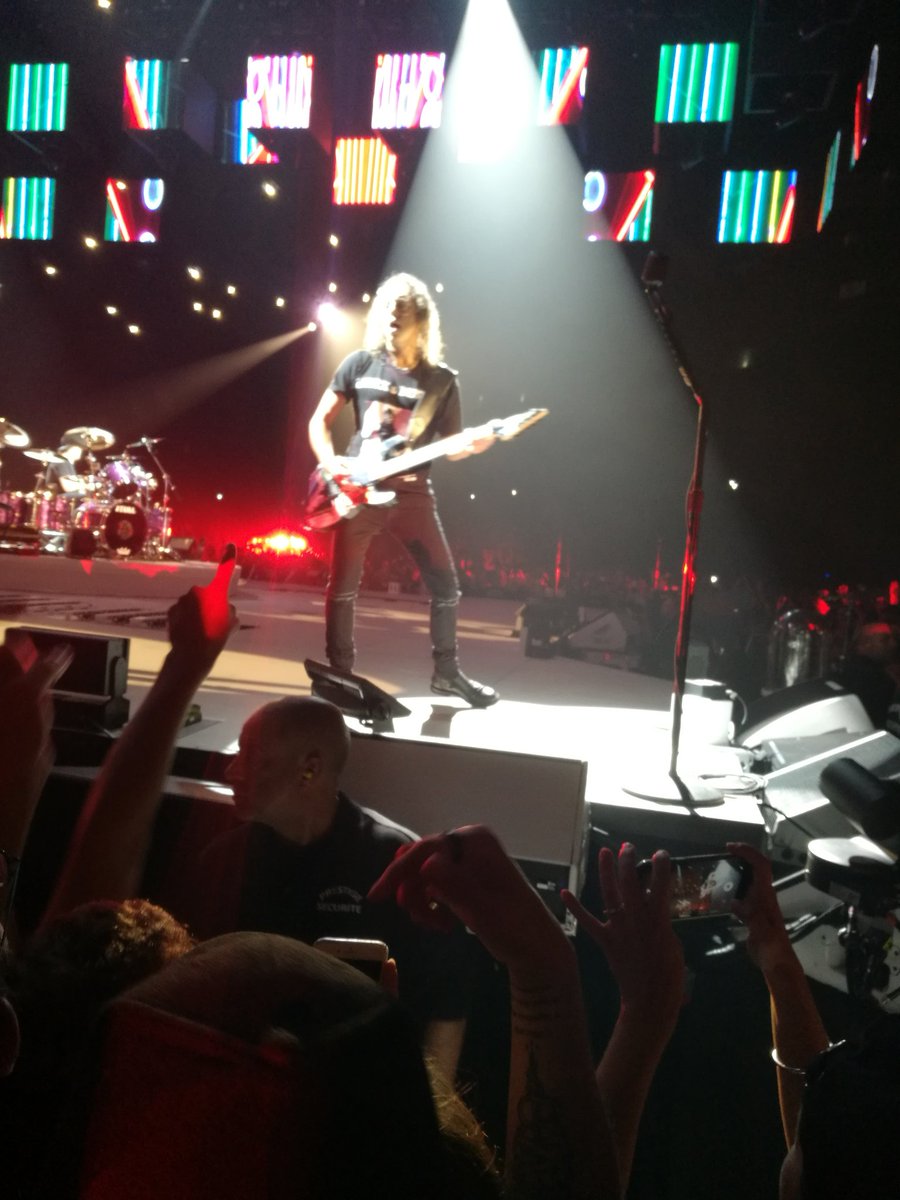 MrabetMb's tweet photo. Round 2 @Lyon #metinlyon #Metallica https://t.co/9q0ftO97EV