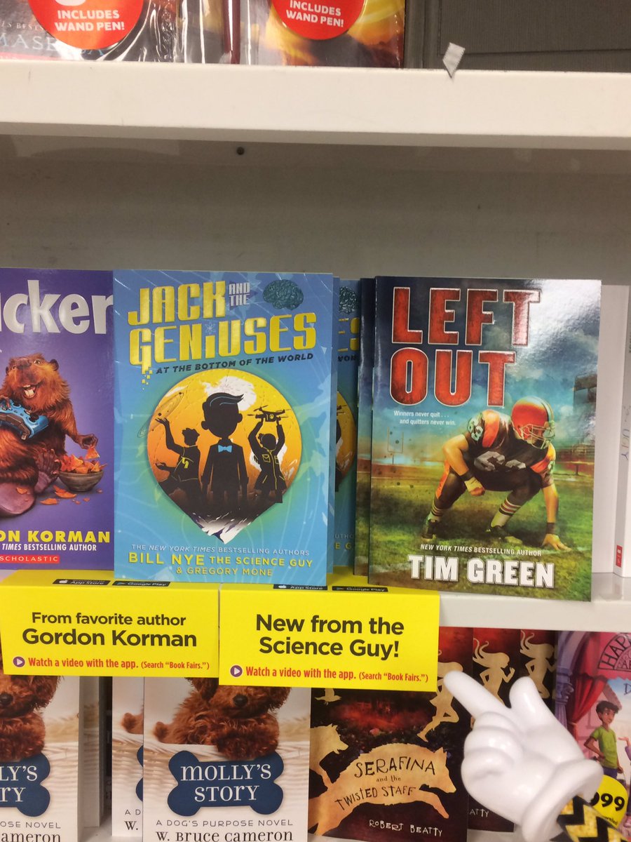 wallerprincipal's tweet photo. Yes!! Scholastic Book Fair @ Waller! #WolfPackRocks https://t.co/o7qjamRdw0