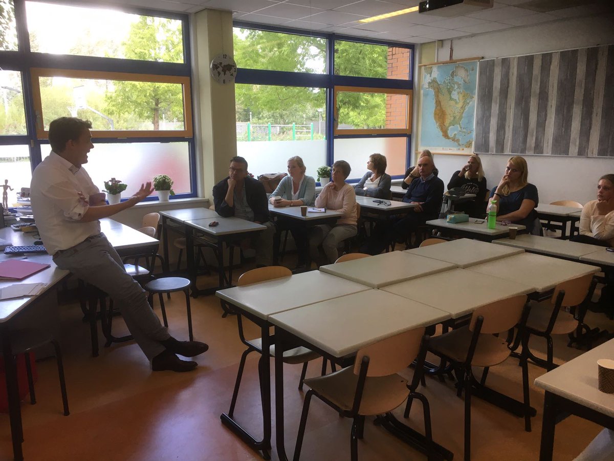 D4WGouda's tweet photo. #Gepersonaliseerd leren # inspiratiemiddag#d4w ook met #exova #O21 #kunskapsskolan https://t.co/1qH6Nkh7BY