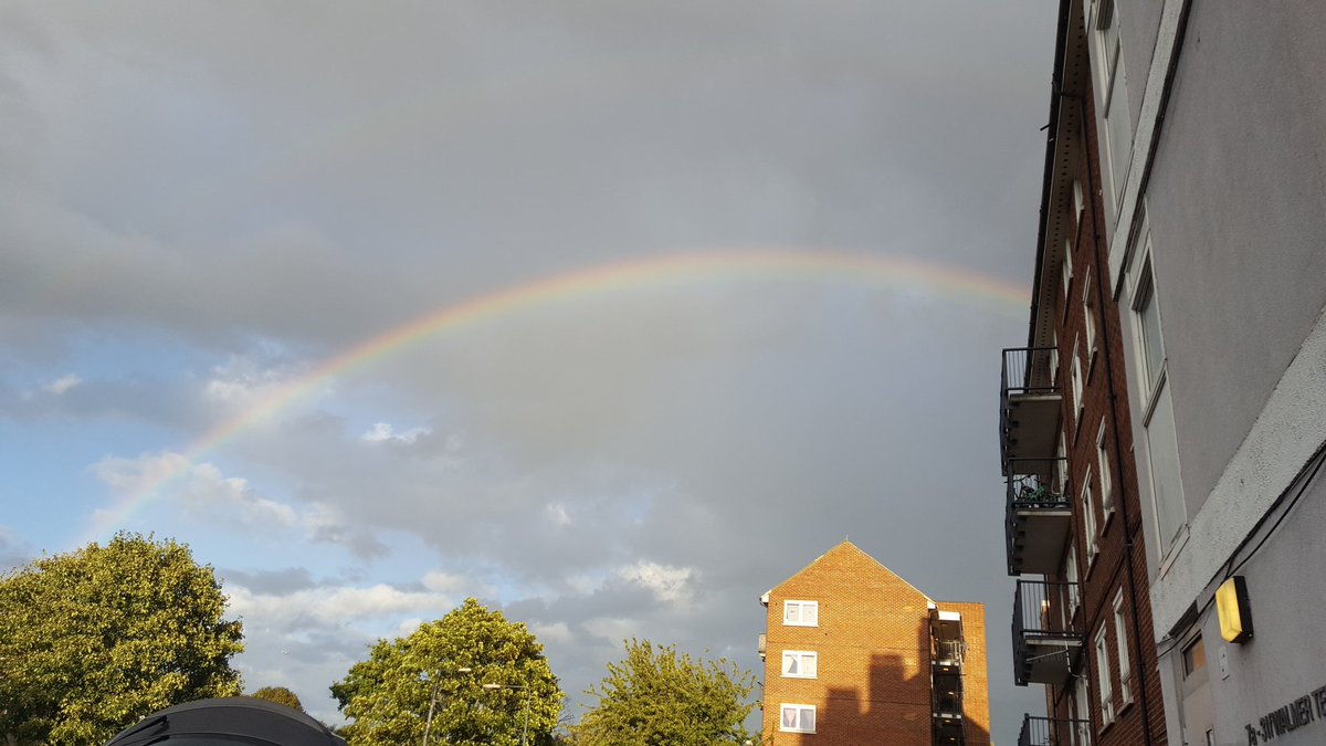 GlyndonGuardian's tweet photo. A rainbow over Glyndon, I wonder where the pot of gold is? 

A drug dealers den perhaps https://t.co/QWcSxewGdl