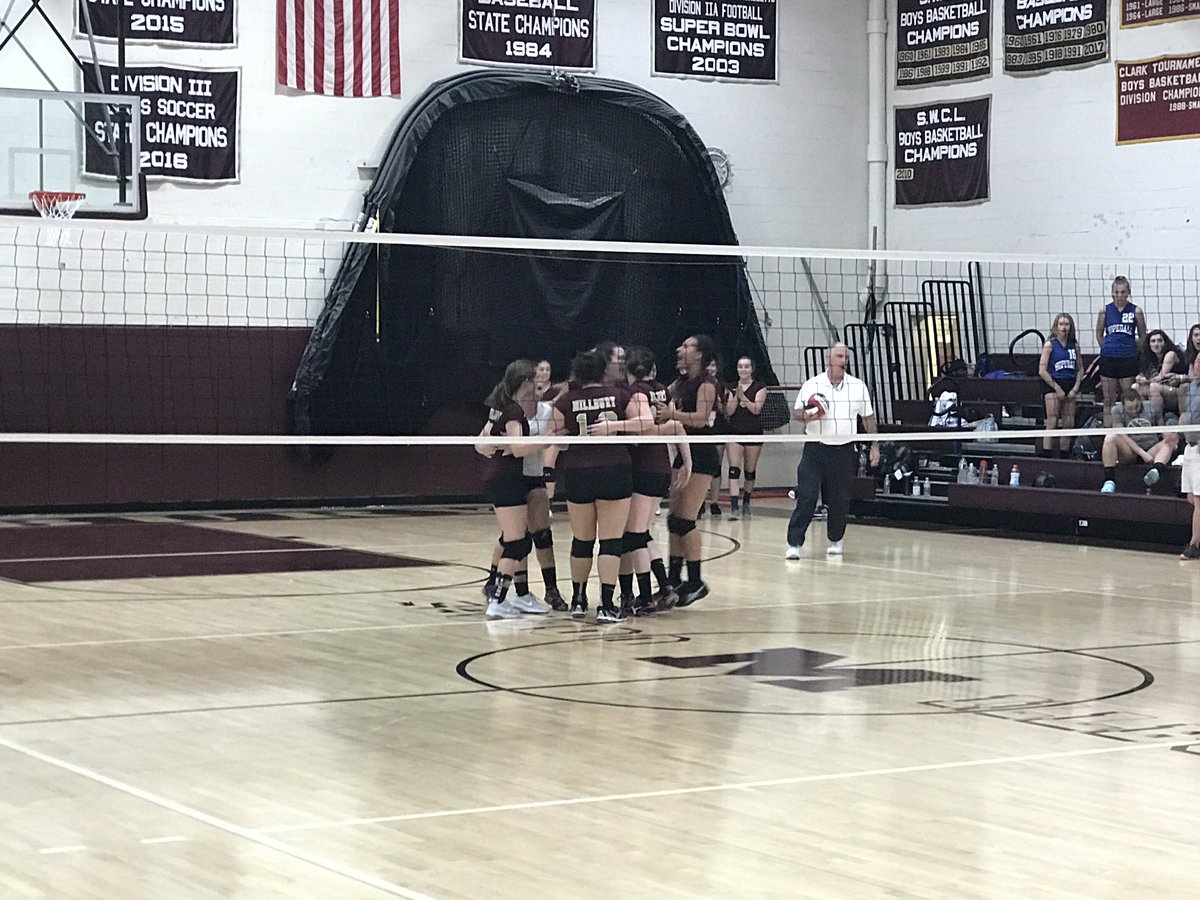TaraBBennett11's tweet image. Woolies with the win! Gr8 play on both sides #playoffpreview #wooliepride  @MillburyBooster @gmyers_millbury @DerekAtherton1 @CoachMainini