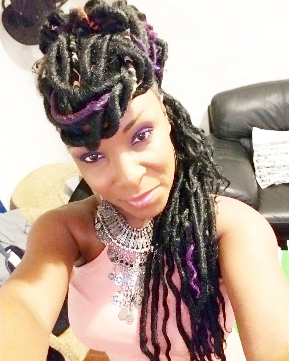 KatRiggins's tweet image. I don't know how I managed without the #INFALLABLE  line for this long! I LOVE this stuff.  The #proMATTE foundation keeps a sista #slayed