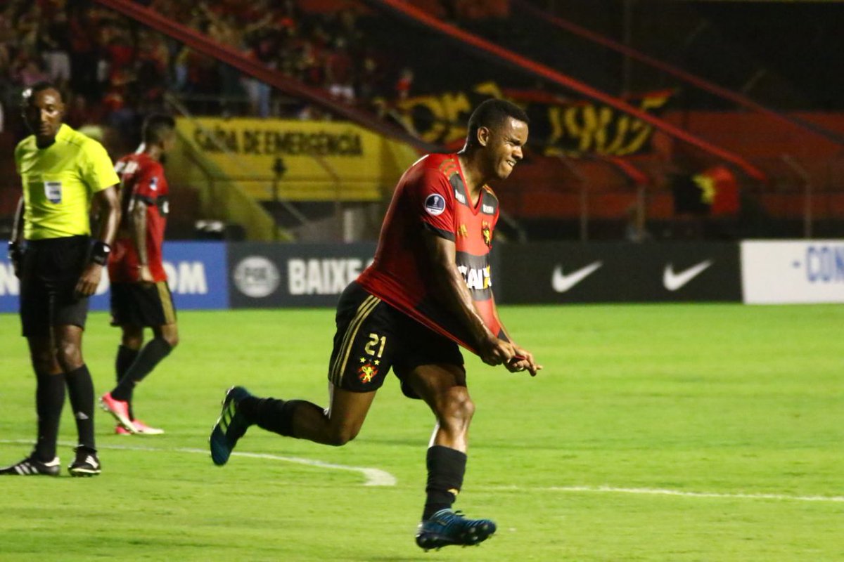 Pode soltar o grito Rithely! Volante marcou o segundo gol do Leão na partida. ?: Williams Aguiar/Sport Club do Recife | Sport Club do Recife | Scoopnest