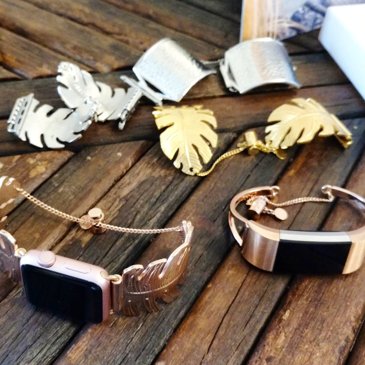 guestlistblog's tweet photo. Just in time for the new @apple #applewatch, these amazing cuffs from @theultimatecuff. #techstylenyc #tech #watch #smartwatch #iOS #iPhone https://t.co/kVIIPk0W79