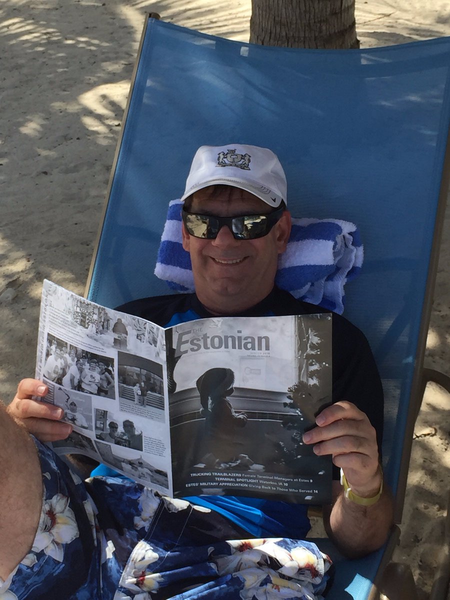 EstesITSpirit's tweet photo. IT has spirit even when we're on vacation! #estesspirit, @GoTeamEstes, https://t.co/zVcimSWdVn https://t.co/8VCQWx9eDa
