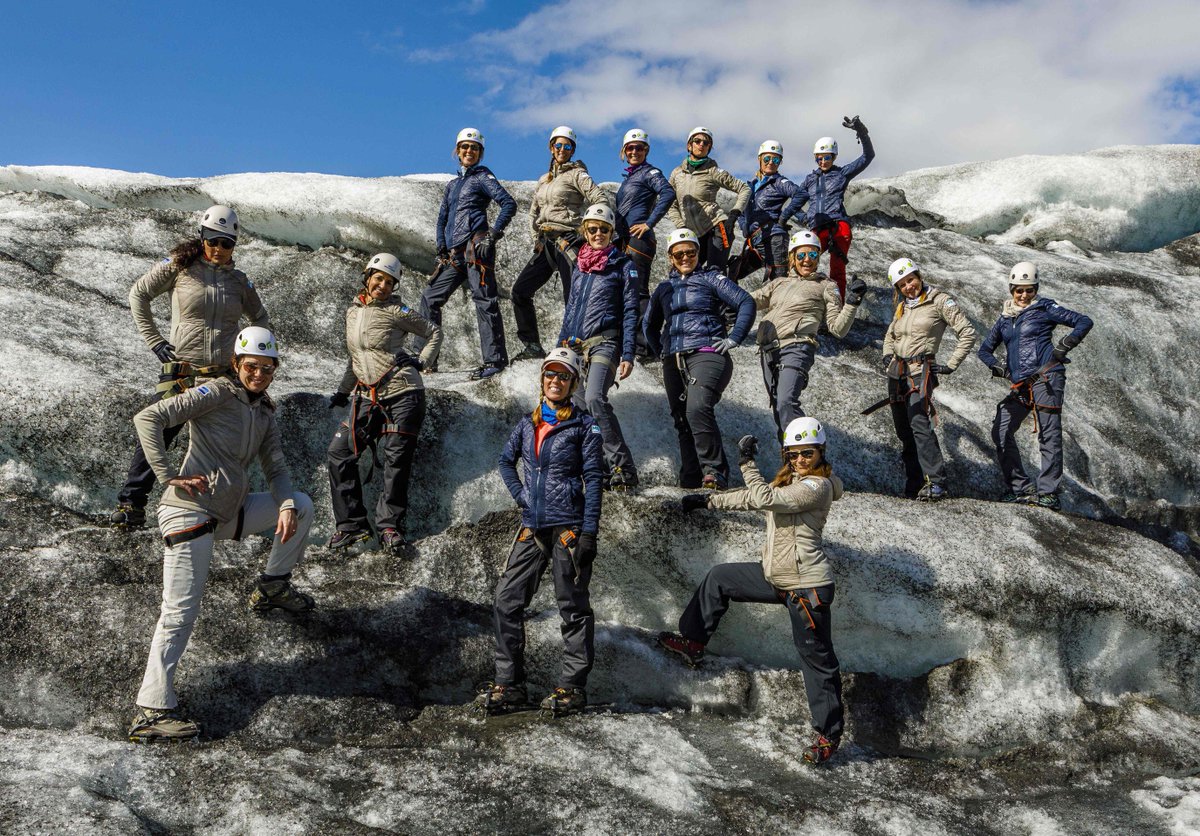 Athleta's tweet image. #AthletaAmbassador Molly Mathis puts the Rocksprings Jacket to the test in Iceland. Read more on the Chi blog: bit.ly/2vUyetu