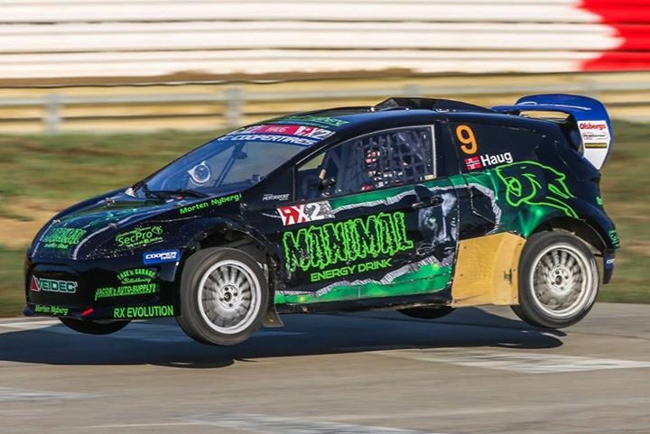 We want to know which #RX2 livery you like best! We'll show you 4 cars per day, and you just need to vote in the poll to follow. Simples 👌🚗