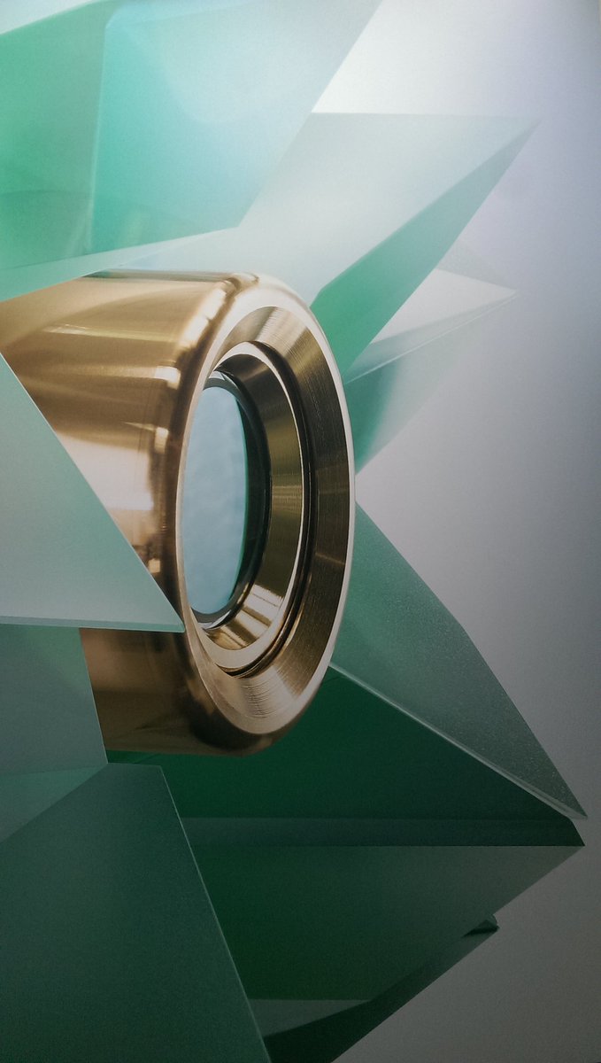 BadPinup's tweet image. No, it is not a ghost, but one of our lasers (optic) #Destiny2