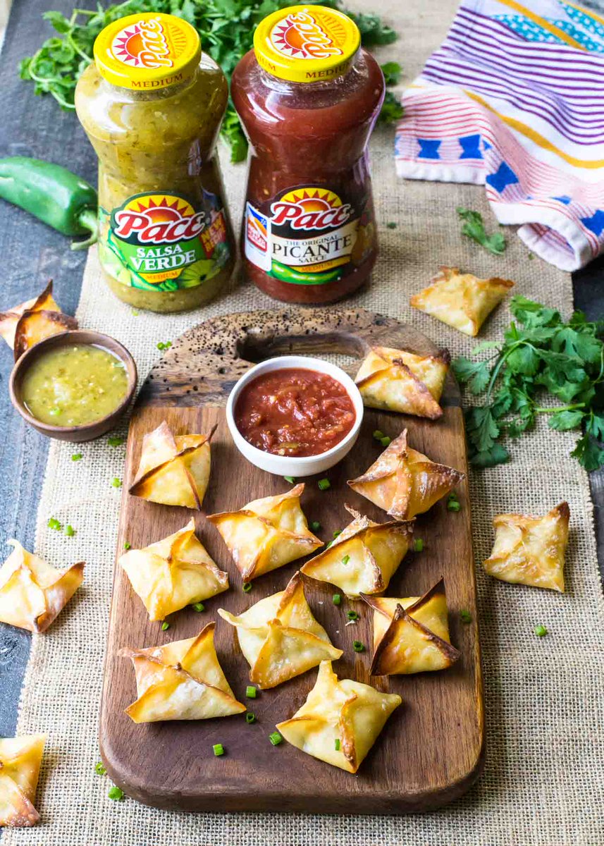 Add Baked Cheesy Chicken Wontons with <a href="/pacesalsa/">Pace Salsa</a> to your game day spread. They'll go fast! goo.gl/34fhYb #ad #MakeGameTimeSaucy