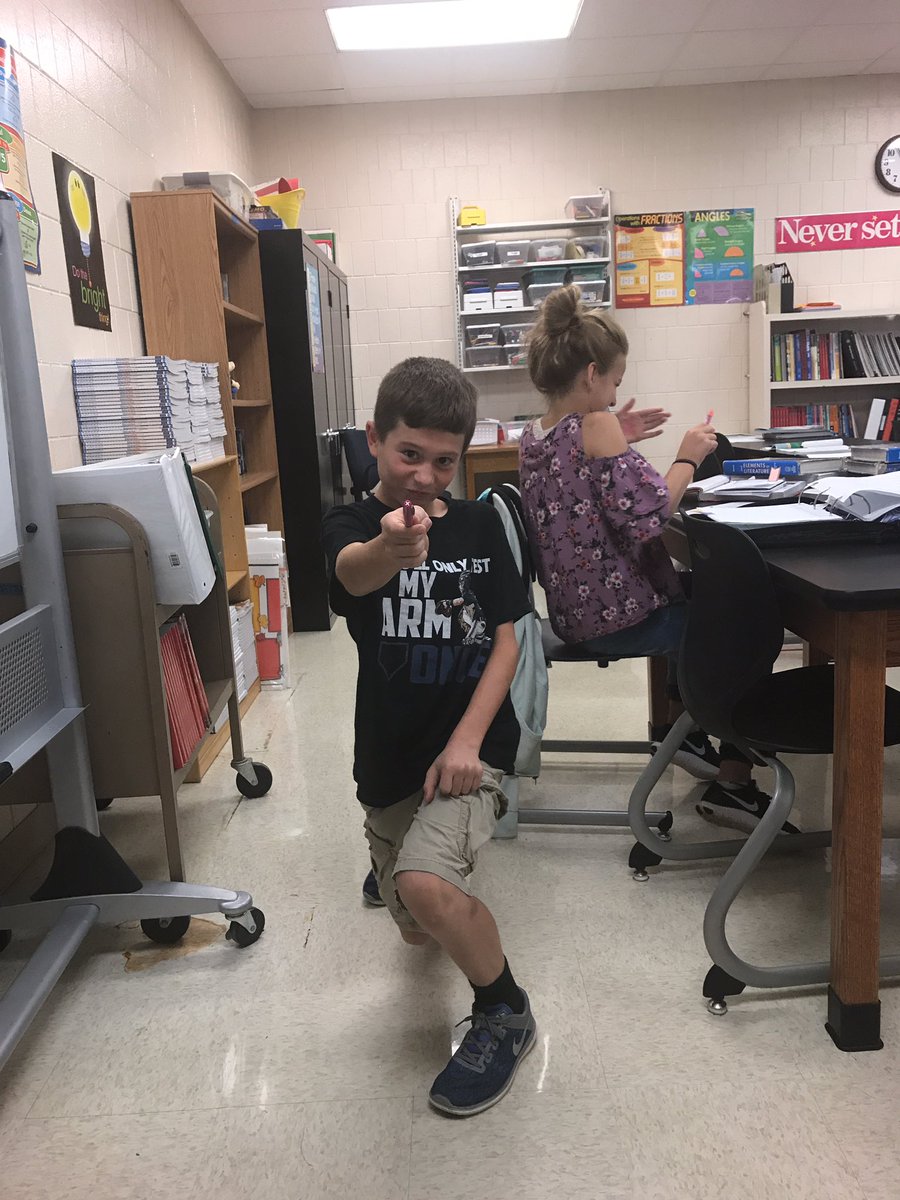 mrskuehn17's tweet image. Quin didn&apos;t pick a zit, he got into a fight with a cat and a toothpick. #twolves7pride #sciencediscussion #askquin