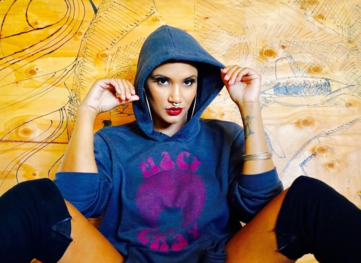 MacyGraysLife's tweet photo. NEW!!
ALL HOODIES UNDER 50 BUX
https://t.co/euca82wnLP
@IAMRAMADUKE https://t.co/Udi2DBpp4X