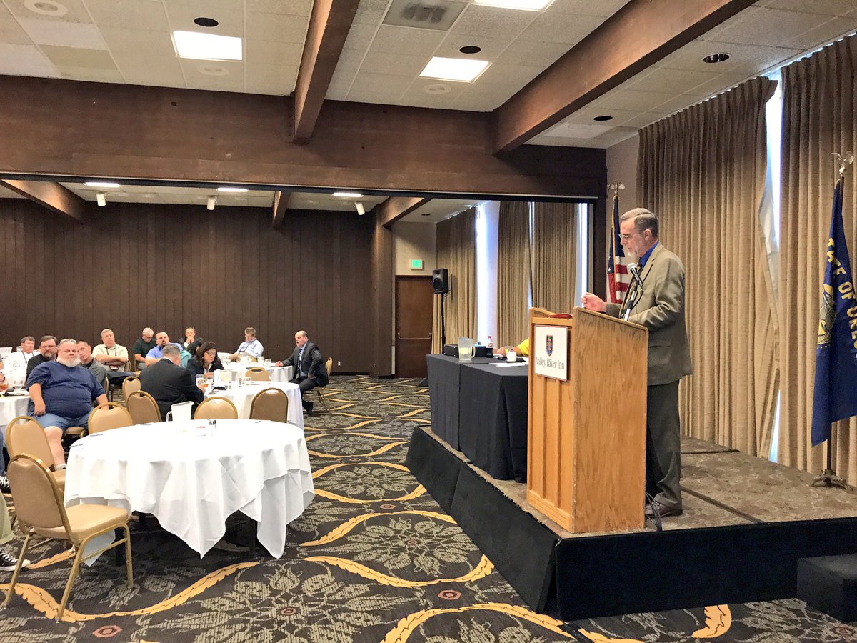 jrbattaglia's tweet photo. With 1,000s of visitors in Oregon for the #Eclipse, @ORDeptForestry mobilization resulted in FEWER than normal #ORforests fires that week. https://t.co/mBhiDuuGXv