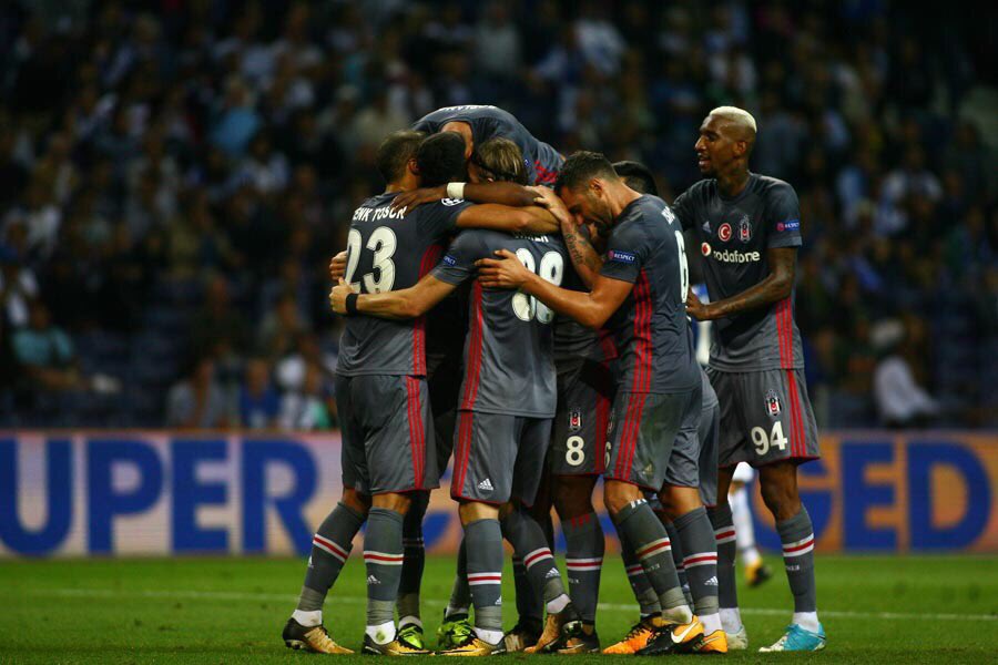 Besiktas's tweet photo. Harikasınız 👏😎🇹🇷 https://t.co/sW07grYkk2