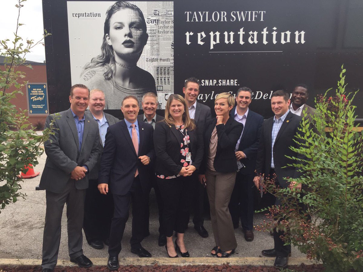 Kicking off the UPS Midwest Xport Challenge.<a href="/CP_UPSers/">Central Plains</a> <a href="/jrindafernshaw/">Fern Shaw</a> <a href="/msp1kqa/">Kellie Aamodt</a> <a href="/JanaADeShay/">Jana DeShay</a> #mwxportchallenge