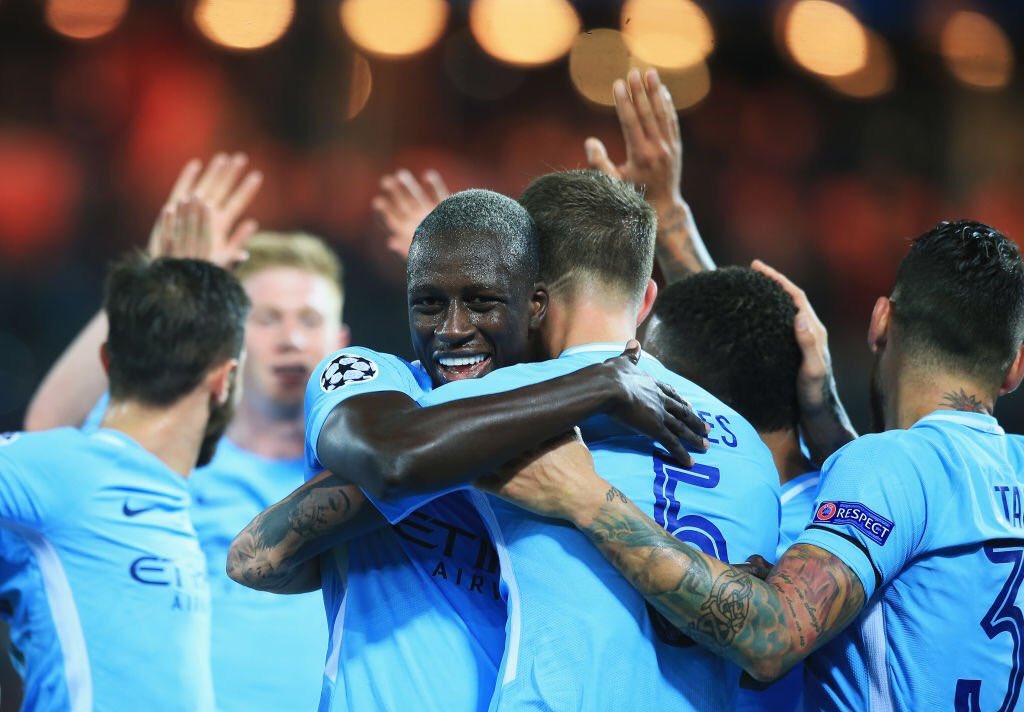 benmendy23's tweet image. Gabriel who ?? Sergio who ??? Ahahaha my man is going to start as a striker soon I swear 🤣🤣🤣 #SharkTeam we keep eating 🦈🔵 #CmonCity