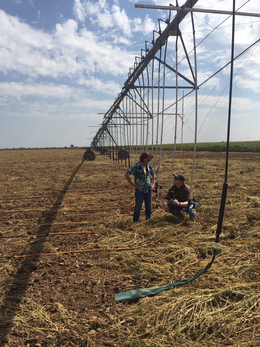 Peter_M_Lake's tweet image. Irrigation technology &amp;amp; techniques are critical to ag in Texas. Lots of both @USDA Bushland.
