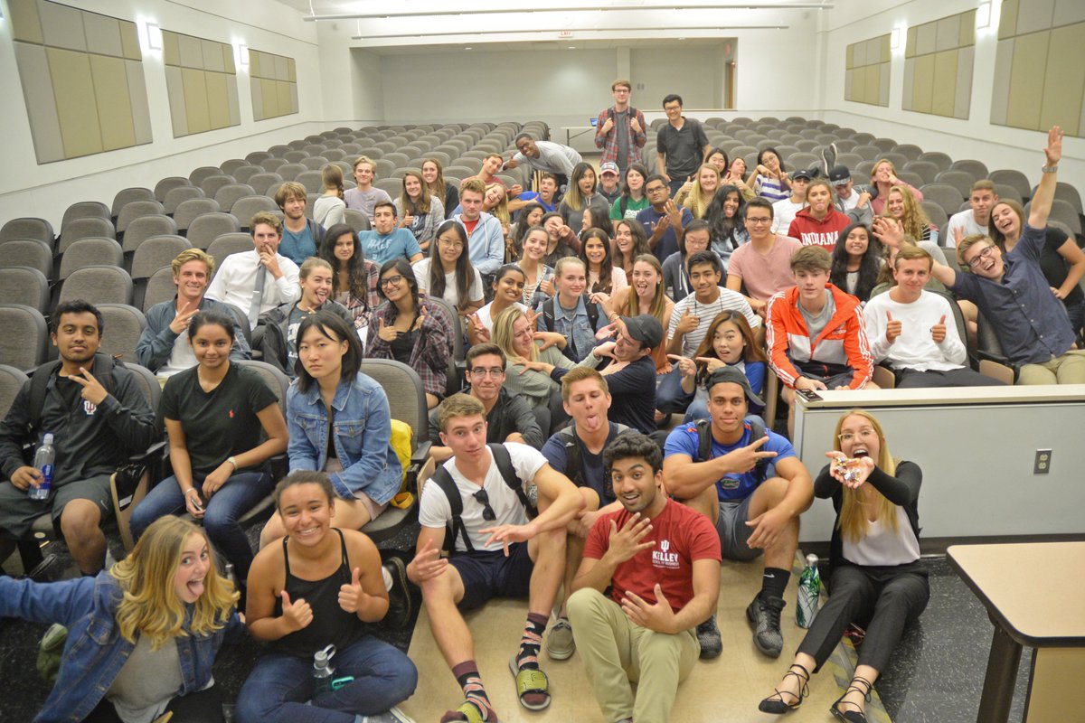 NetImpactIU's tweet photo. Thank you everyone for coming out to our first meeting! We had a great time learning about recycling and eating lots of candy! https://t.co/oq8kop8hfa
