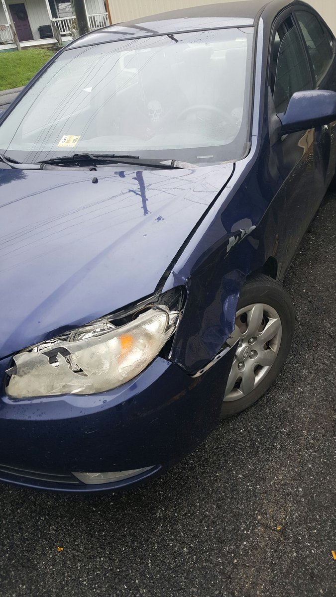 Angie54693798's tweet photo. #needhelp #hitadeer #liabilityonly
#$2500fordamage #sucksbeingpoor
#helpme #hopeless #grrrr #ellen15 #EllenDeGeneres #please
This sucks https://t.co/RUomCDvvCI