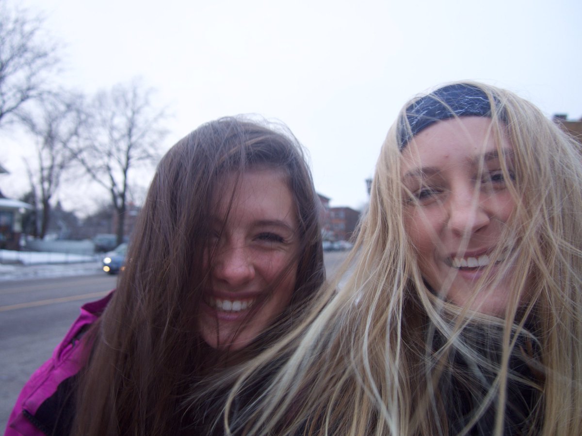 meggles_44's tweet photo. Happy birthday to my beautiful best friend! Love ya 💜🎉🎉🎉  @aannalindy https://t.co/9F7UDaGMxS