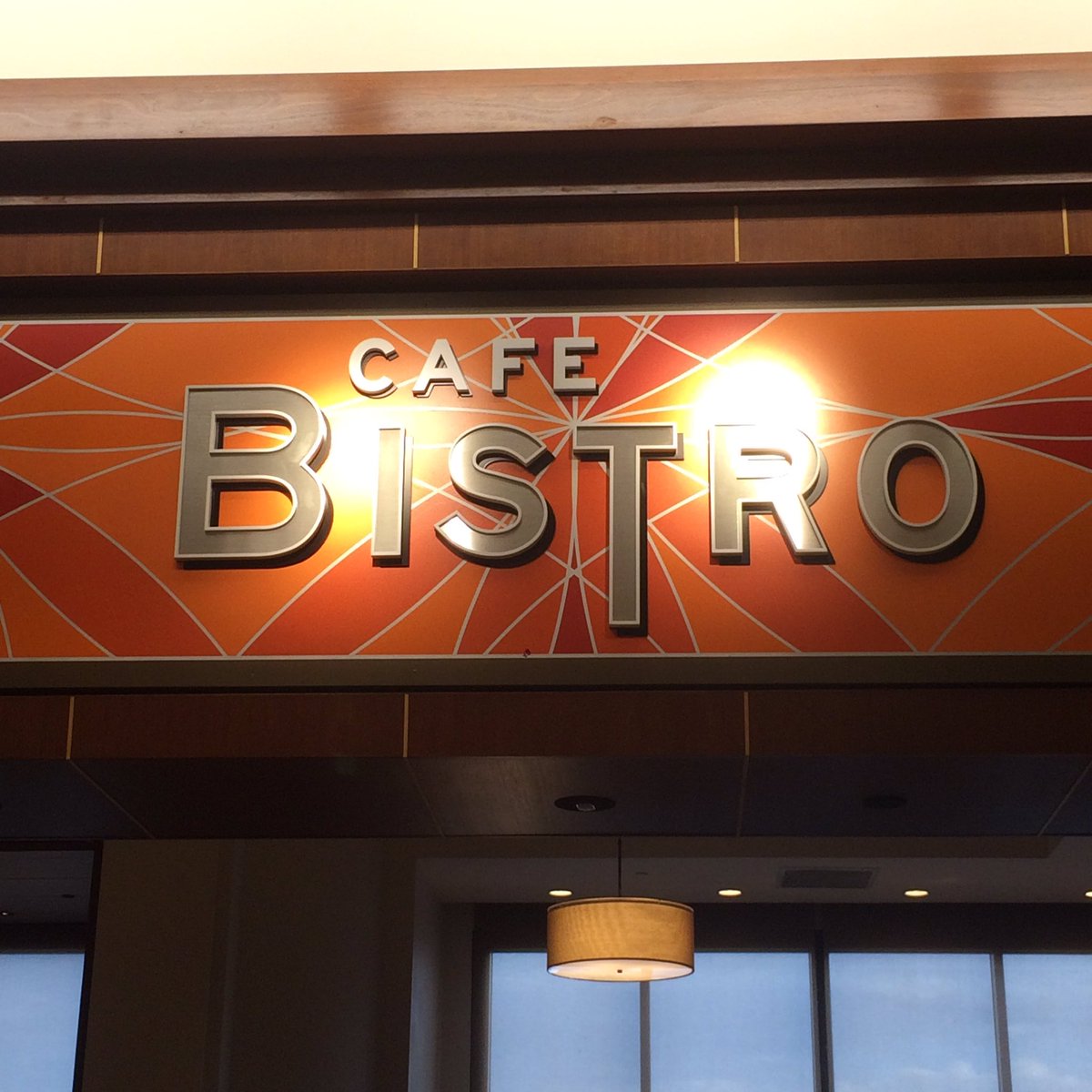 edaciousone's tweet photo. Picking up #chixceasarsalad #dinner #takeout is so quick &amp; easy @ The Bistro @Nordstrom in Natick MA. Tx for my #cukesandwater @denysmde https://t.co/0j6KthgIcd