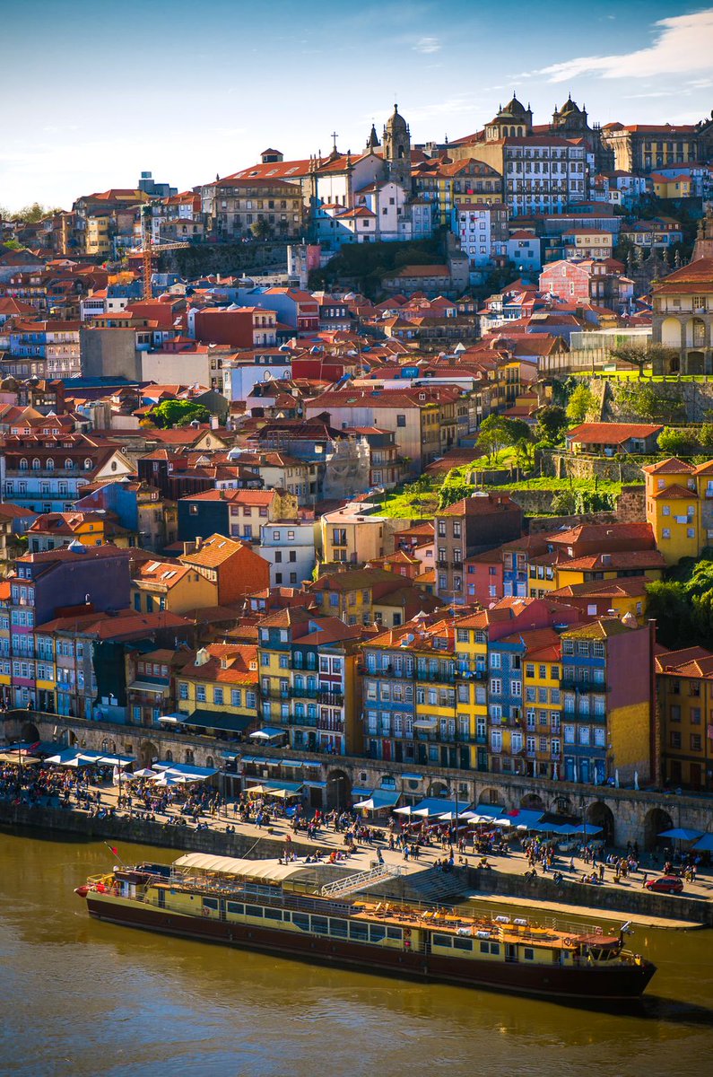 Luxury_Trips's tweet photo. The pretty riverside town of Porto is synonymous with the fortified wine – port – that’s been produced here for centuries. https://t.co/67gjvjoMRI