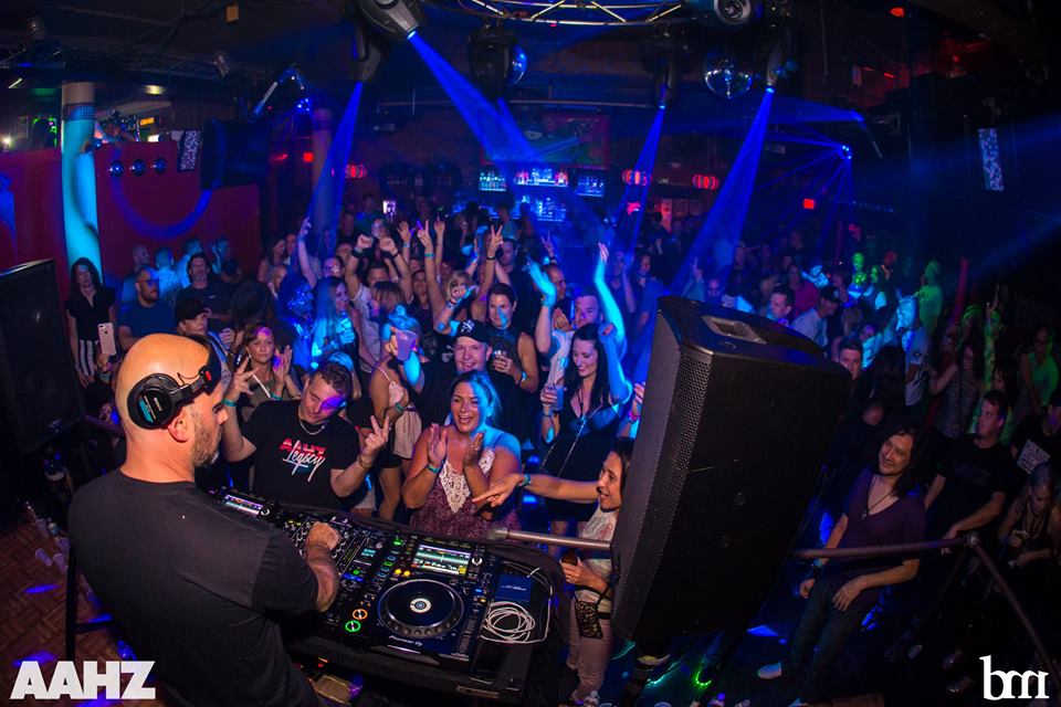 AngryandAsian's tweet photo. Summer of Love 5.28.17 #Aahz #AahzArmy #housemusic #ThatsMeUpFront https://t.co/HBTkEVy2xf