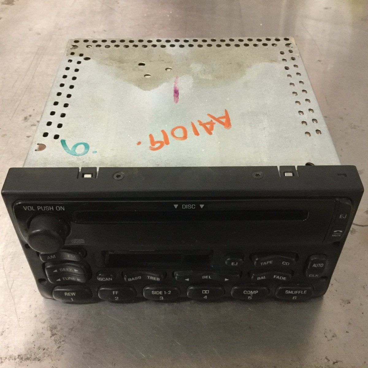 TriStateAutoSal's tweet image. 1999-2000 Ford Explorer, Radio.
ebay.com/itm/2324875700…