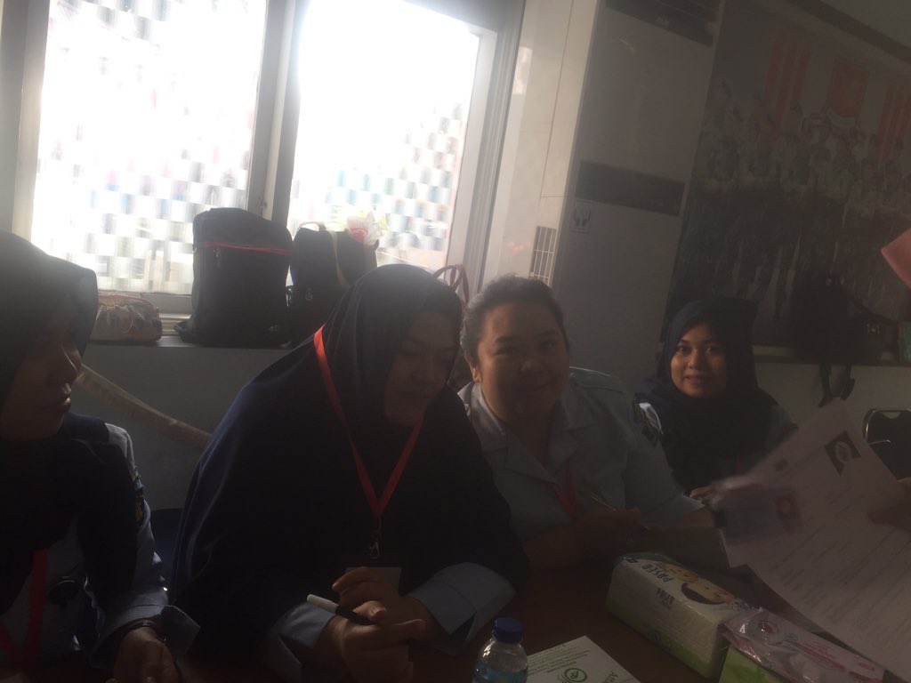kemenkumsulsel's tweet photo. Day 4. Verifikasi dokumen asli, Pengukuran tinggi badan, dan pencetakan kartu ujian bagi palamar SMA di Brimob Alauddin. https://t.co/GdEywGTCZK